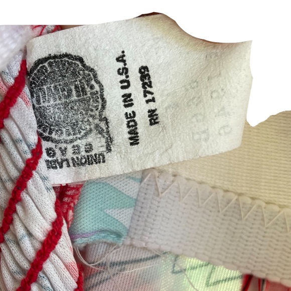 - Union Made 1970’s polyester floral print vintage dress - Picture 7 of 10